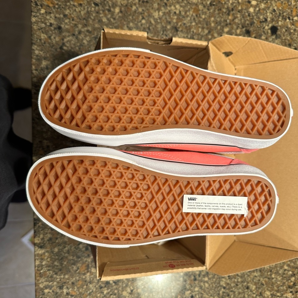 Vans women’s shoes pink. Size 5 women’s - Picture 2 of 5